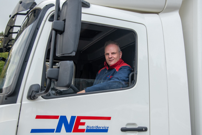 Chauffeur Klaas aan het werk bij NE DistriService
